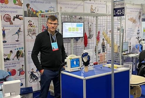 Il sistema di riabilitazione della mano Syrebo™ è stato presentato alla fiera...