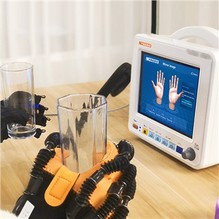 Guanto per riabilitazione mano colpita
